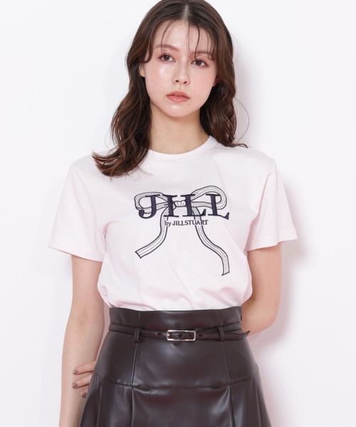 即納【JILL by JILL STUART☆人気 ビッグ リボン ロゴ Tシャツ ビッグリボンロゴ刺繍Tシャツ(Tシャツ/カットソー)|JILL by