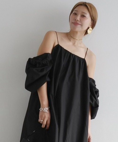 HEILIS（ヘイリス）の「【Hideka Original】3WAYオフショルダーワンピース/ブラック ホワイト 肌見せ キャミワンピース キャミソール ロング シンプル オケージョン 結婚式 韓国 ロングワンピース パフスリーブ  夏服 春服（ワンピース・レディース・ブラック/オフホワイト・FREE）」の10枚目の写真