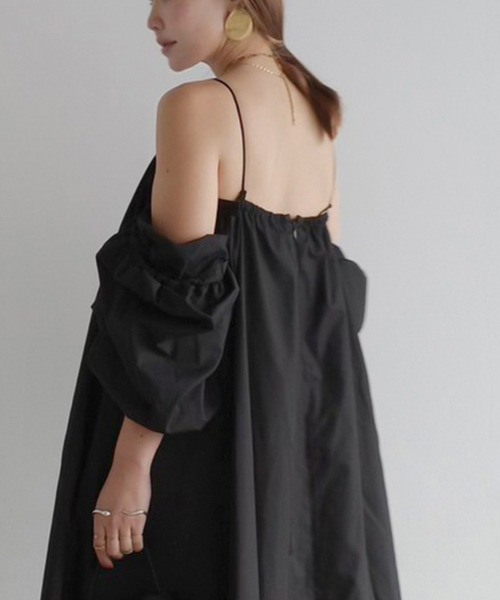 HEILIS（ヘイリス）の「【Hideka Original】3WAYオフショルダーワンピース/ブラック ホワイト 肌見せ キャミワンピース キャミソール ロング シンプル オケージョン 結婚式 韓国 ロングワンピース パフスリーブ  夏服 春服（ワンピース・レディース・ブラック/オフホワイト・FREE）」の11枚目の写真