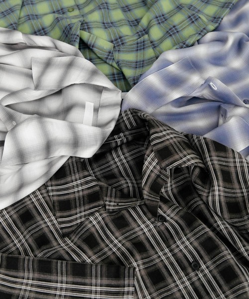 SENSE OF PLACE by URBAN RESEARCH（センスオブプレイスバイアーバンリサーチ）の「『ユニセックス』オンブレーチェックショートスリーブシャツ（シャツ/ブラウス・メンズ・ホワイト/ブラック/グリーン/ブルー・MEDIUM/LARGE）」の7枚目の写真