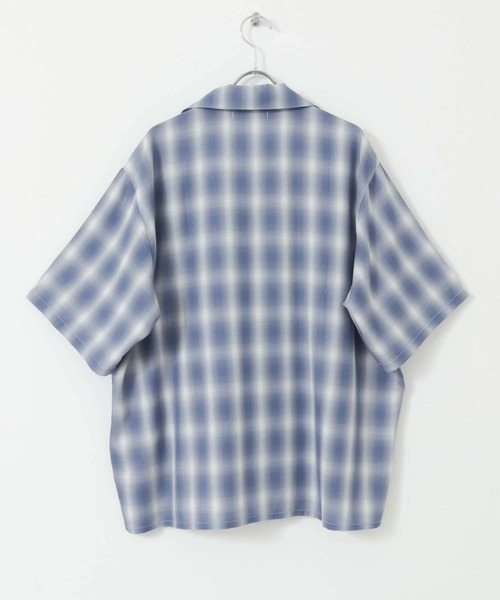 SENSE OF PLACE by URBAN RESEARCH（センスオブプレイスバイアーバンリサーチ）の「『ユニセックス』オンブレーチェックショートスリーブシャツ（シャツ/ブラウス・メンズ・ホワイト/ブラック/グリーン/ブルー・MEDIUM/LARGE）」の15枚目の写真