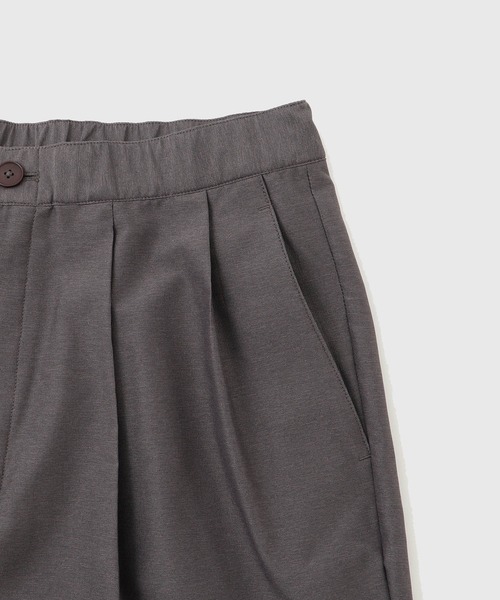 ADAM ET ROPE'(アダムエロペ)の「【ACT/アクト】超軽量 イージーショーツ / 速乾 / ストレッチ / イージーケア(その他パンツ・メンズ・ブラック/チャコールグレー・M/L)」の4枚目の写真