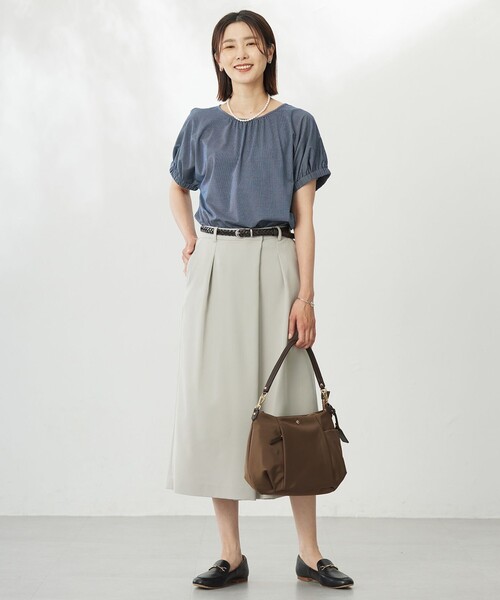 J.PRESS(ジェイプレス)の「【洗える】Crispyツイル クロップド パンツ(その他パンツ・レディース・ブラック系/グリーン系/ベージュ系・T13/T17/T15)」の22枚目の写真