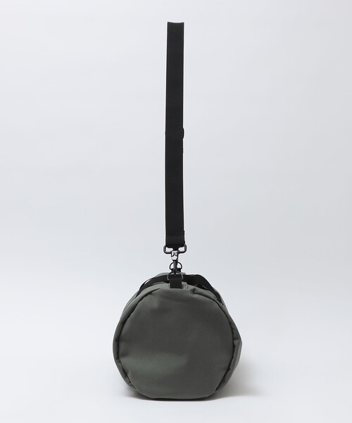 SHIPS（シップス）の「FEDERAL ARMY AND NAVY SURPLUS: SEATTLE DUFFEL BAG S（トートバッグ・メンズ・ブラック/ライトオリーブ・ONE SIZE）」の3枚目の写真