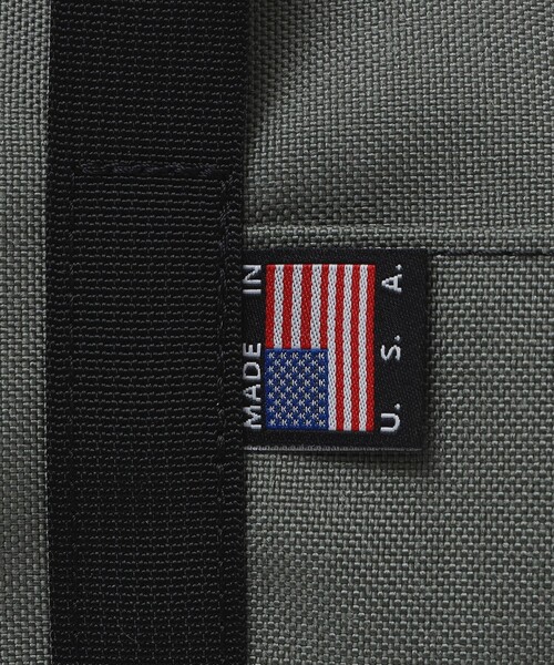 SHIPS（シップス）の「FEDERAL ARMY AND NAVY SURPLUS: SEATTLE DUFFEL BAG S（トートバッグ・メンズ・ブラック/ライトオリーブ・ONE SIZE）」の8枚目の写真