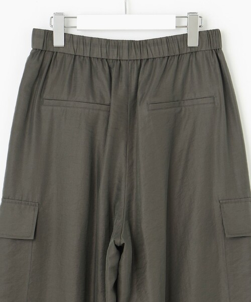 23区（ニジュウサンク）の「【SLOW/一部店舗限定】ブライトヴィンテージクロス カーゴパンツ（カーゴパンツ・レディース・カーキ系/グレー系・32）」の9枚目の写真