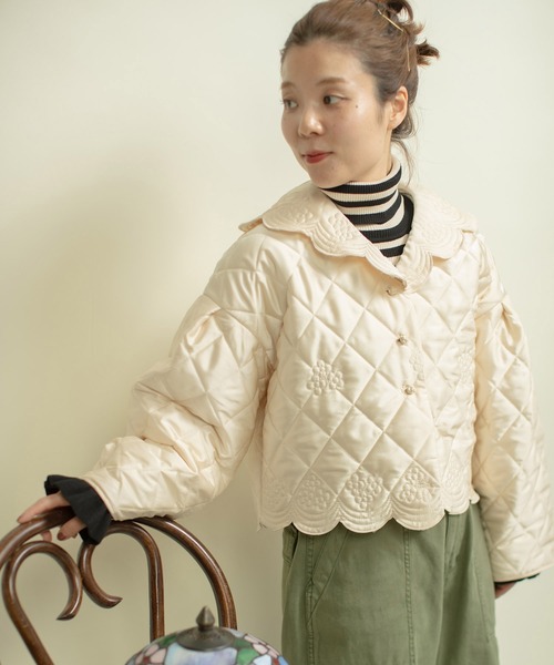 Dot＆Stripes CHILD WOMAN（ドットアンドストライプス　チャイルドウーマン）の「サテンキルトカットワーク はおりジャケット（テーラードジャケット・レディース・アイボリー/カーキ・FREE）」の7枚目の写真