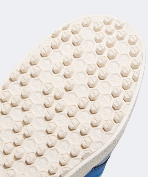 adidas（アディダス）の「オリジナルスゴルフ ウィメンズ ガゼル ゴルフ 【adidas Golf/アディダスゴルフ】（スニーカー・レディース・グレー/グレー系その他/ピンク/グリーン系その他/スカイブルー/イエロー/ホワイト・22.0cm/22.5cm/23.0cm/23.5cm/24.0cm/24.5cm/25.0cm/25.5cm/26.0cm）」の22枚目の写真