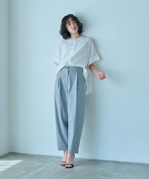 CAST:（キャストコロン）の「【1枚で着映える】スクエアパタ－ンブラウス（シャツ/ブラウス・レディース・ライトイエロー/オフホワイト/ネイビー・M）」の18枚目の写真