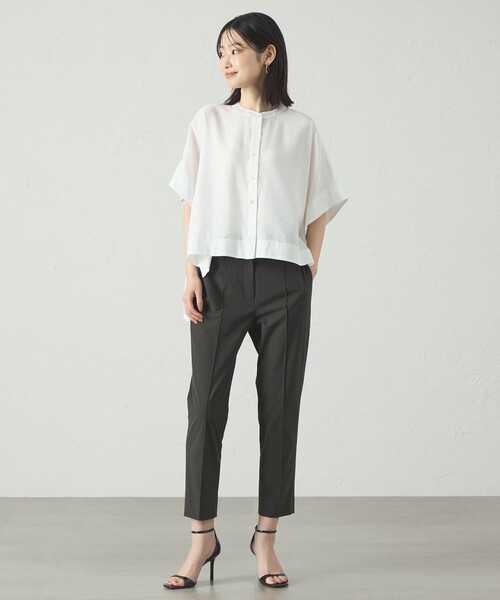 CAST:（キャストコロン）の「【1枚で着映える】スクエアパタ－ンブラウス（シャツ/ブラウス・レディース・ライトイエロー/オフホワイト/ネイビー・M）」の17枚目の写真