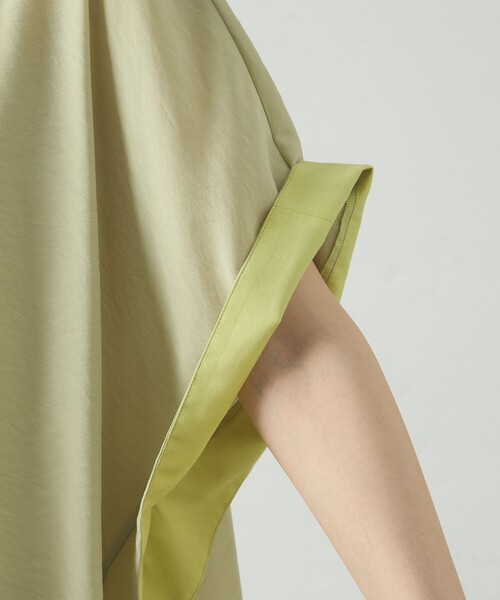 CAST:（キャストコロン）の「【1枚で着映える】スクエアパタ－ンブラウス（シャツ/ブラウス・レディース・ライトイエロー/オフホワイト/ネイビー・M）」の9枚目の写真