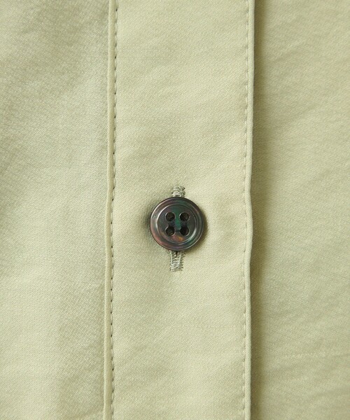 CAST:（キャストコロン）の「【1枚で着映える】スクエアパタ－ンブラウス（シャツ/ブラウス・レディース・ライトイエロー/オフホワイト/ネイビー・M）」の7枚目の写真