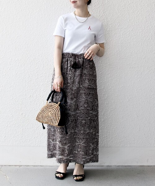 SHIPS any（シップス エニィ）の「SHIPS any:〈手洗い可能〉メッシュ ジャカード イージー Iライン スカート（スカート・レディース・ブルー/ブラウン・ONE SIZE）」の3枚目の写真