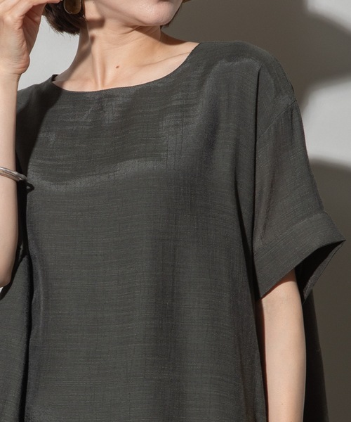 lodie(ロディ)の「イレギュラーヘム リラックスプルオーバー(シャツ/ブラウス・レディース・チャコールグレー/サックスブルー/ライトグリーン/アイボリー・FREE)」の6枚目の写真