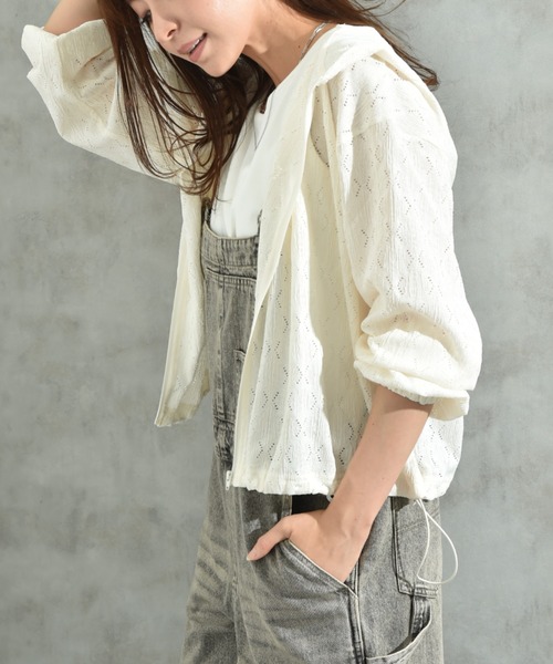 INTERPLANET(インタープラネット)の「アイレット調ZIPフードパーカー(ブルゾン・レディース・ブラック/アイボリー・FREE)」の8枚目の写真