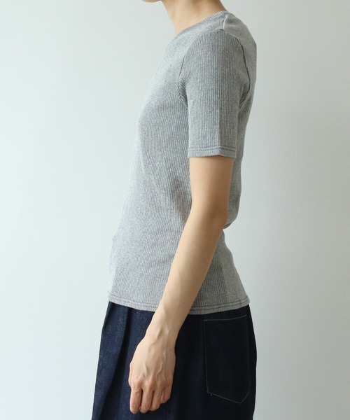 yuni（ユニ　）の「△コットン / ポリエステル natural テレコ half sleeves T-シャツ（Tシャツ/カットソー・レディース・ブラック/ホワイト・FREE）」の8枚目の写真