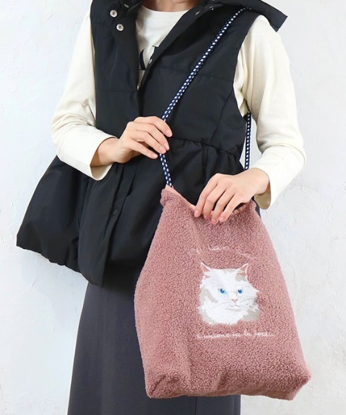 Per sist ence(パーシエンス)の「ボアアニマル刺繍コードトート(トートバッグ・レディース・アイボリー/スモークピンク/グレー/モカ/ブラウン/グリーン・ONE SIZE)」の9枚目の写真
