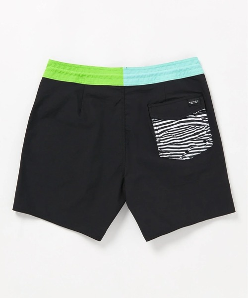 VOLCOM（ボルコム）の「【VOLCOM/ボルコム】 About Time Liberators Trunks /アシンメトリープリントストレッチサーフトランクス・ボードショーツ・バギーショーツ(水着)（水着・メンズ・ブラック/レオパード・32inch/30inch/28inch）」の7枚目の写真