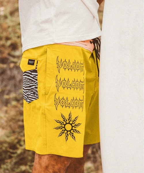 VOLCOM（ボルコム）の「【VOLCOM/ボルコム】 About Time Liberators Trunks /アシンメトリープリントストレッチサーフトランクス・ボードショーツ・バギーショーツ(水着)（水着・メンズ・ブラック/レオパード・32inch/30inch/28inch）」の9枚目の写真