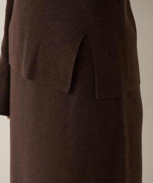 Rouge vif Anna（ルージュヴィフアンナ）の「【セットアップ対応】フレアドルマンニットプルオーバー（ニット/セーター・レディース・ブラウン/ボルドー/ダークネイビー・フリー）」の9枚目の写真