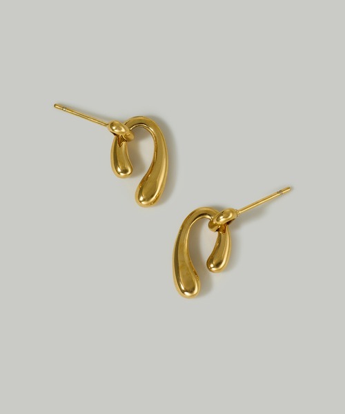 Jolie Toujours(ジョリトゥジュール)の「【汗や水に強い】〈ステンレス〉プランプUラインピアス(ピアス(両耳用)・レディース・シルバー/ゴールド・FREE)」の1枚目の写真
