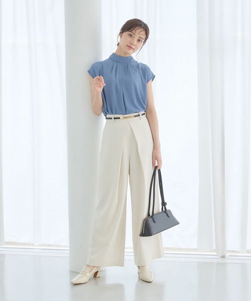 Andemiu（アンデミュウ）の「バックリボンデザインブラウス577726（シャツ/ブラウス・レディース・ブラック/オフホワイト/ブルー・FREE）」の5枚目の写真