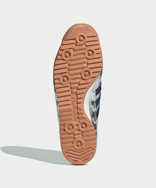 adidas（アディダス）の「SL 72 OG / アディダスオリジナルス adidas Originals（スニーカー・レディース・シルバー・22.0cm/22.5cm/23.0cm/23.5cm/24.0cm/24.5cm/25.0cm/25.5cm/26.0cm/26.5cm/27.0cm/27.5cm/28.0cm）」の3枚目の写真