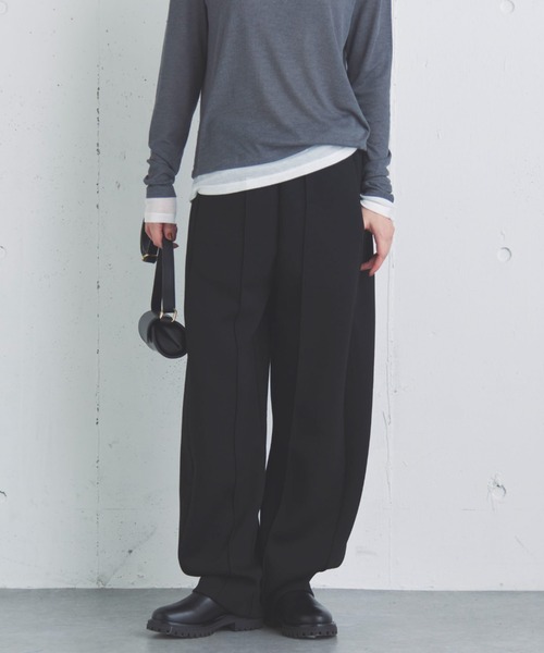 Doux archives(ドゥアルシーヴ)の「ボンディングカーブパンツ(その他パンツ・レディース・ブラウン/グレイッシュベージュ/ブラック・38)」の2枚目の写真