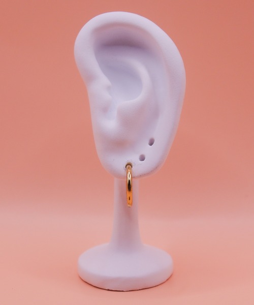 VIBGYOR(ヴィブジョー)の「【IZU】 ミニフープピアス リングピアス ゴールド/シルバー(8mm・10mm・12mm・14mm)(ピアス(両耳用)・レディース・シルバー/ゴールド・8/10/12/14)」の17枚目の写真