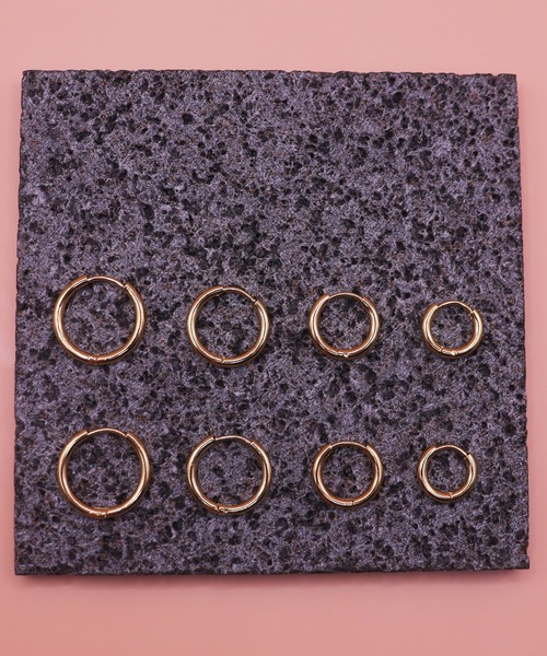 VIBGYOR(ヴィブジョー)の「【IZU】 ミニフープピアス リングピアス ゴールド/シルバー(8mm・10mm・12mm・14mm)(ピアス(両耳用)・レディース・シルバー/ゴールド・8/10/12/14)」の8枚目の写真