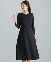 WHITE JOOLA（ホワイトジョーラ）の「UVカット・速乾・接触冷感・防シワ・ストレッチ・洗える【多機能すぎるワンピース】ダブルピケクロス・フレアワンピース（ワンピース）」