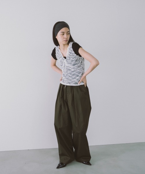 duei(デュイ)の「レースヘンリーネックハーフスリーブトップス(Tシャツ/カットソー・レディース・グレー/ブラック・FREE)」の9枚目の写真