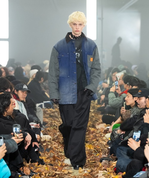 KHOKI（コッキ）の「Vintage-effect work coat（その他アウター・メンズ・ブルー/ブラック・2）」の4枚目の写真