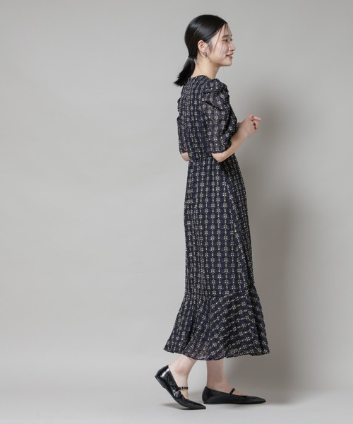 troisiemeCHACO（トロワズィエムチャコ）の「troisieme chaco/カットジャガードワンピース（ワンピース・レディース・ブラック/ネイビー・38）」の7枚目の写真