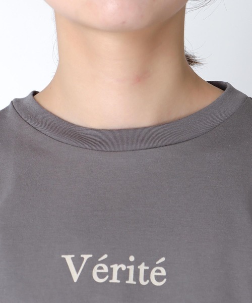 Jines(ジネス)の「オーバーシルエット ロゴプリントTシャツ(Tシャツ/カットソー・レディース・ホワイト/ブラウン/ブラック・38)」の11枚目の写真