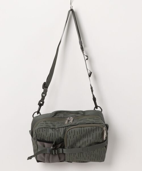 CIE(シー)の「【CIE/シー】GRID3 BOTTLE SHOULDER BAG (L) LIMITED EDITION(ショルダーバッグ・メンズ・オリーブ・FREE)」の10枚目の写真
