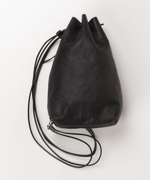 Senti(センティ)の「SENTI Dyneema(R) Leather DRAWSTRING BAG_L×Keel/ 超軽量ダイニーマレザー巾着L(ショルダーバッグ・メンズ・ブラック・FREE)」の7枚目の写真