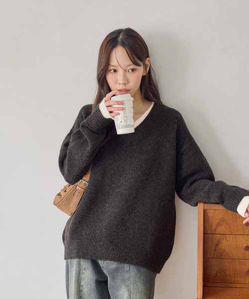 CHAN ME（チャンミ）の「ドッキングレイヤード風ニット（ニット/セーター・レディース・ベージュ/テラコッタ/チャコールグレー/ホワイト/ネイビー・LARGE/X-LARGE/MEDIUM）」の9枚目の写真