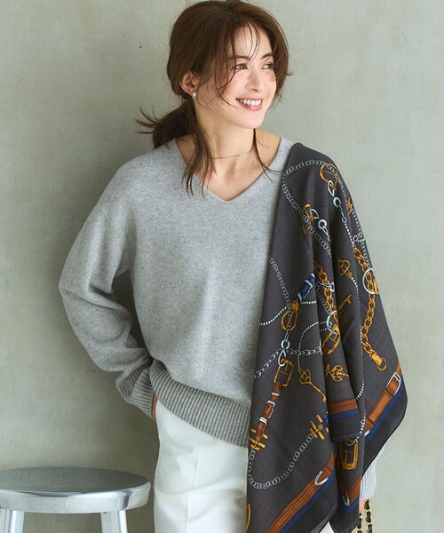 カシミヤブレンド Vネック ニット（ニット/セーター）｜23区（ニジュウ