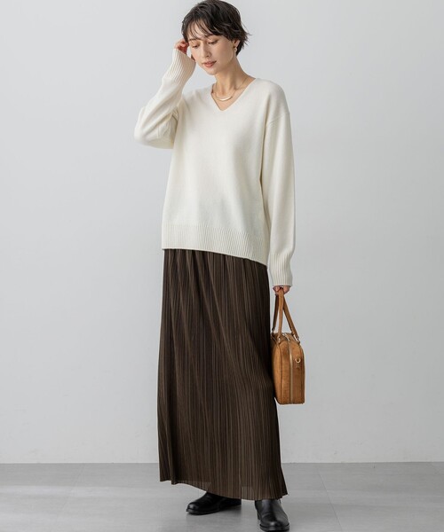 カシミヤブレンド Vネック ニット（ニット/セーター）｜23区（ニジュウ