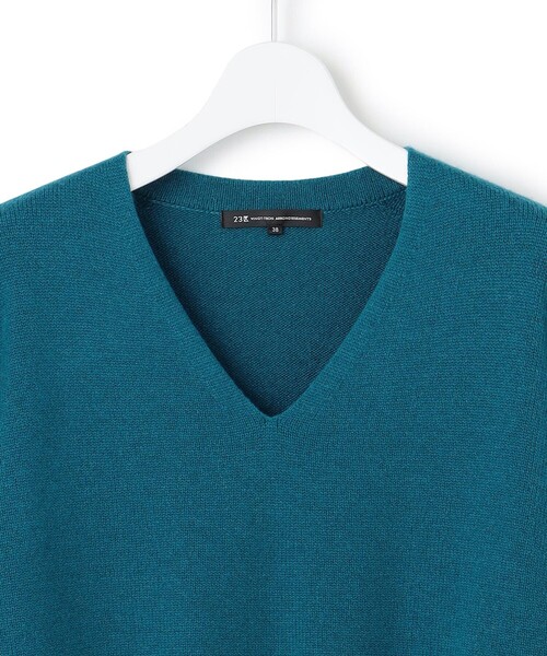 カシミヤブレンド Vネック ニット（ニット/セーター）｜23区（ニジュウ