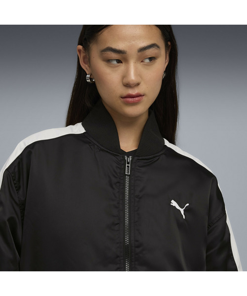PUMA(プーマ)の「PUMA プーマ ユニセックス T7 ボンバー ジャケット(ブルゾン・メンズ・ブラック・SMALL/X-LARGE/LARGE/MEDIUM/XX-LARGE)」の2枚目の写真