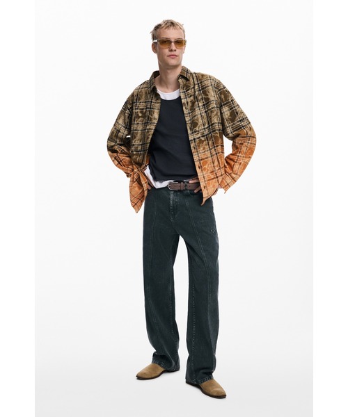 Desigual(デシグアル)の「グラデーショングランジロックチェックシャツ(シャツ/ブラウス・メンズ・グリーン・S/M/L/XL)」の4枚目の写真