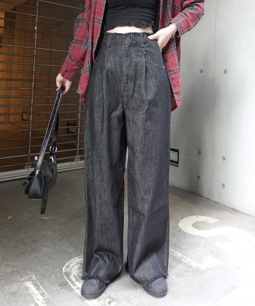 CORNERS（コーナーズ）の「ウエストカットオフデニムパンツ（デニムパンツ・レディース・インディゴブルー/ブラック・マルチサイズ）」の2枚目の写真