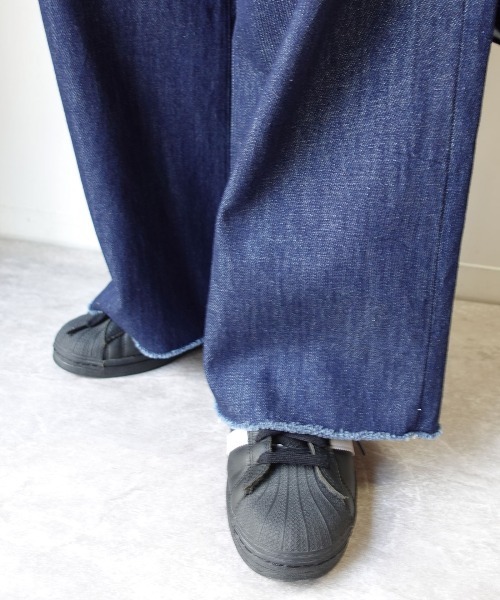 CORNERS（コーナーズ）の「ウエストカットオフデニムパンツ（デニムパンツ・レディース・インディゴブルー/ブラック・マルチサイズ）」の6枚目の写真