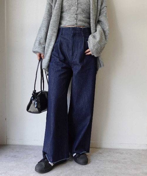 CORNERS（コーナーズ）の「ウエストカットオフデニムパンツ（デニムパンツ・レディース・インディゴブルー/ブラック・マルチサイズ）」の12枚目の写真