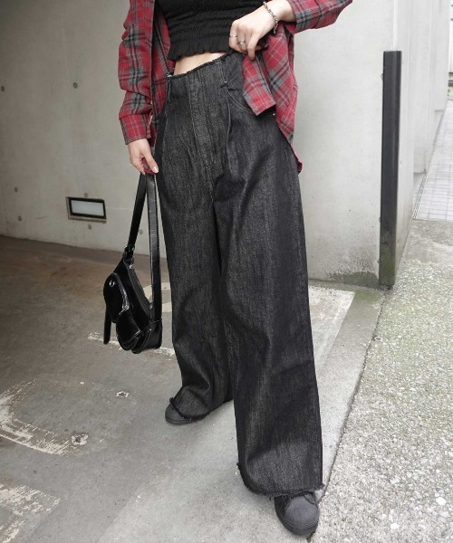 CORNERS（コーナーズ）の「ウエストカットオフデニムパンツ（デニムパンツ・レディース・インディゴブルー/ブラック・マルチサイズ）」の15枚目の写真