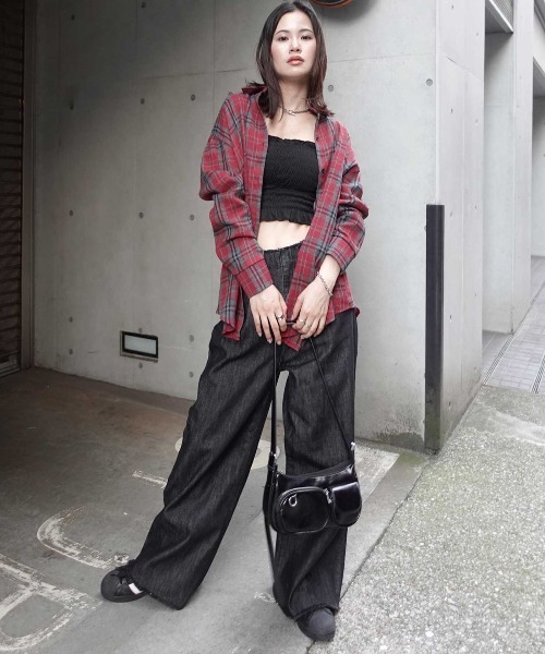 CORNERS（コーナーズ）の「ウエストカットオフデニムパンツ（デニムパンツ・レディース・インディゴブルー/ブラック・マルチサイズ）」の16枚目の写真