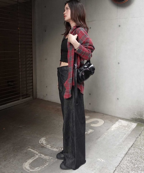 CORNERS（コーナーズ）の「ウエストカットオフデニムパンツ（デニムパンツ・レディース・インディゴブルー/ブラック・マルチサイズ）」の18枚目の写真