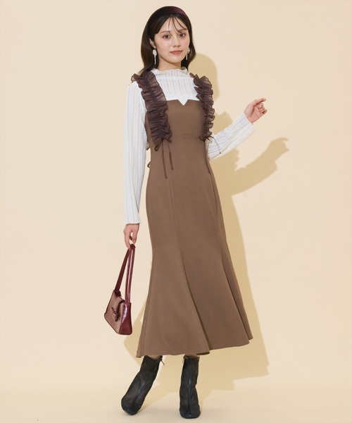 WILLSELECTION(ウィルセレクション)の「フリルショルダーマーメイドワンピース(ワンピース・レディース・ブラック系その他/ブラウン/チャコールグレー・FREE)」の3枚目の写真